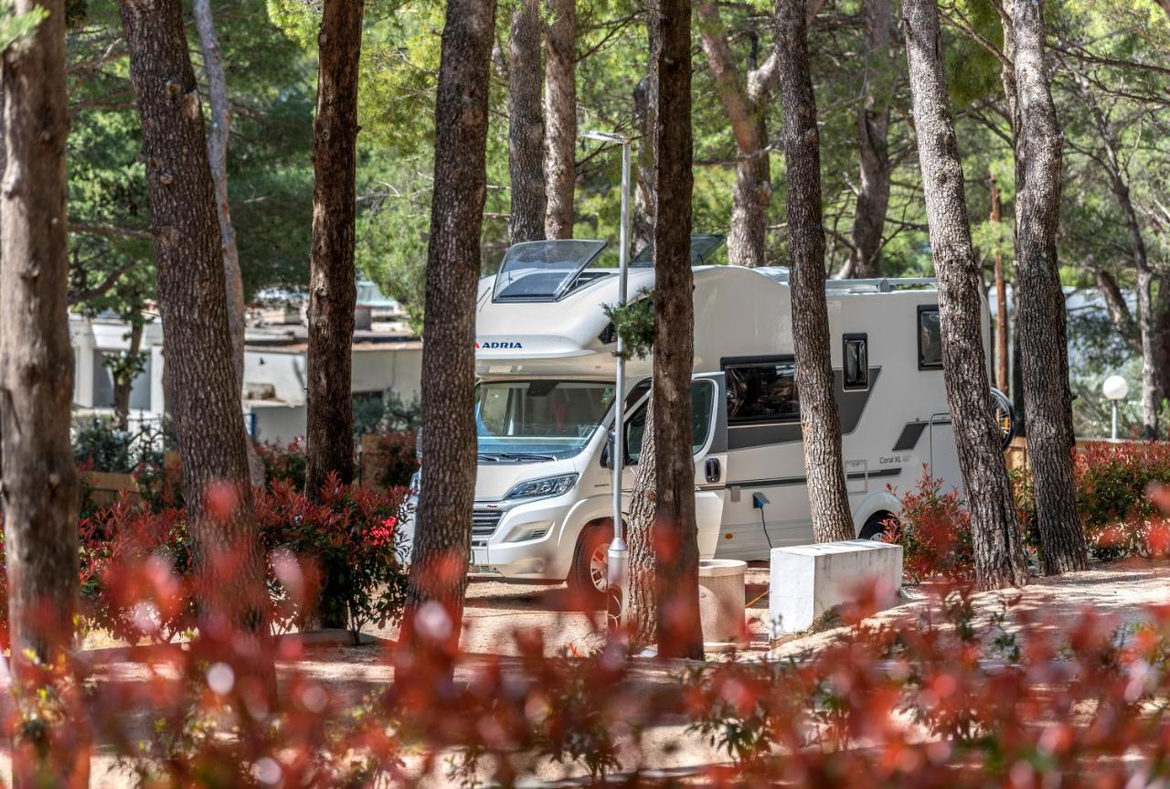 Riviera Mobile Home Makarska Exteriör bild